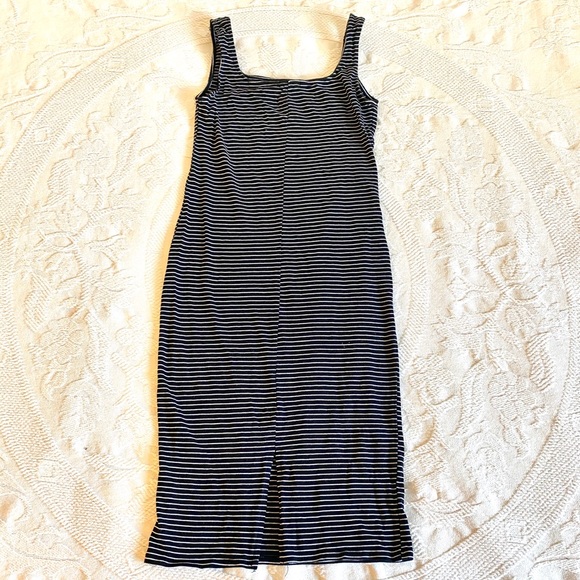 Like-New Bodycon Black & White Striped Dress - Picture 5 of 5